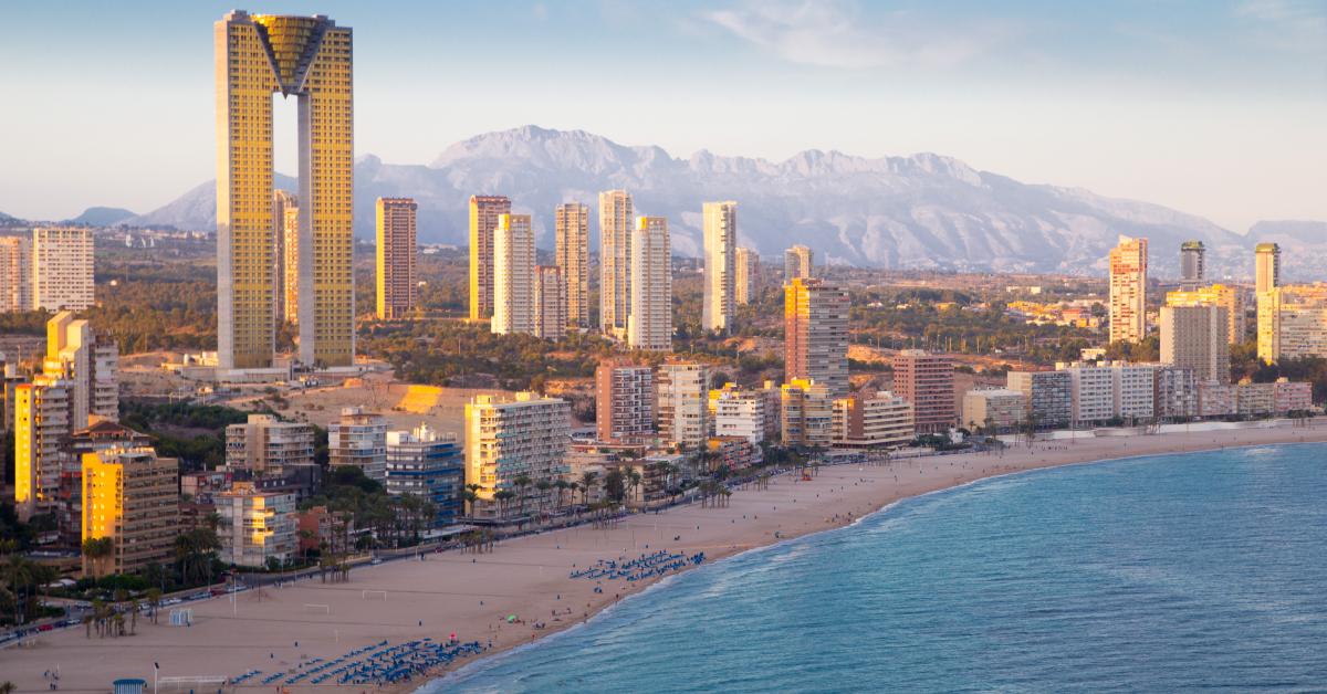 BENIDORM EN HOTEL MADEIRA CENTRO 4 * 