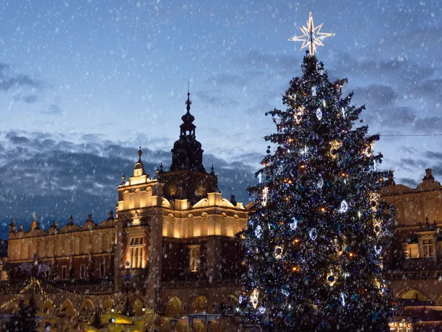 PEÑA DE FRANCIA, LA ALBERCA  Y SUS LUCES DE NAVIDAD